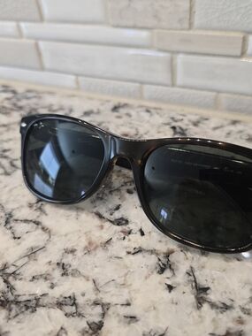Ray-Ban Brown Tortoise Wayfarer Sunglasses with Green Tint